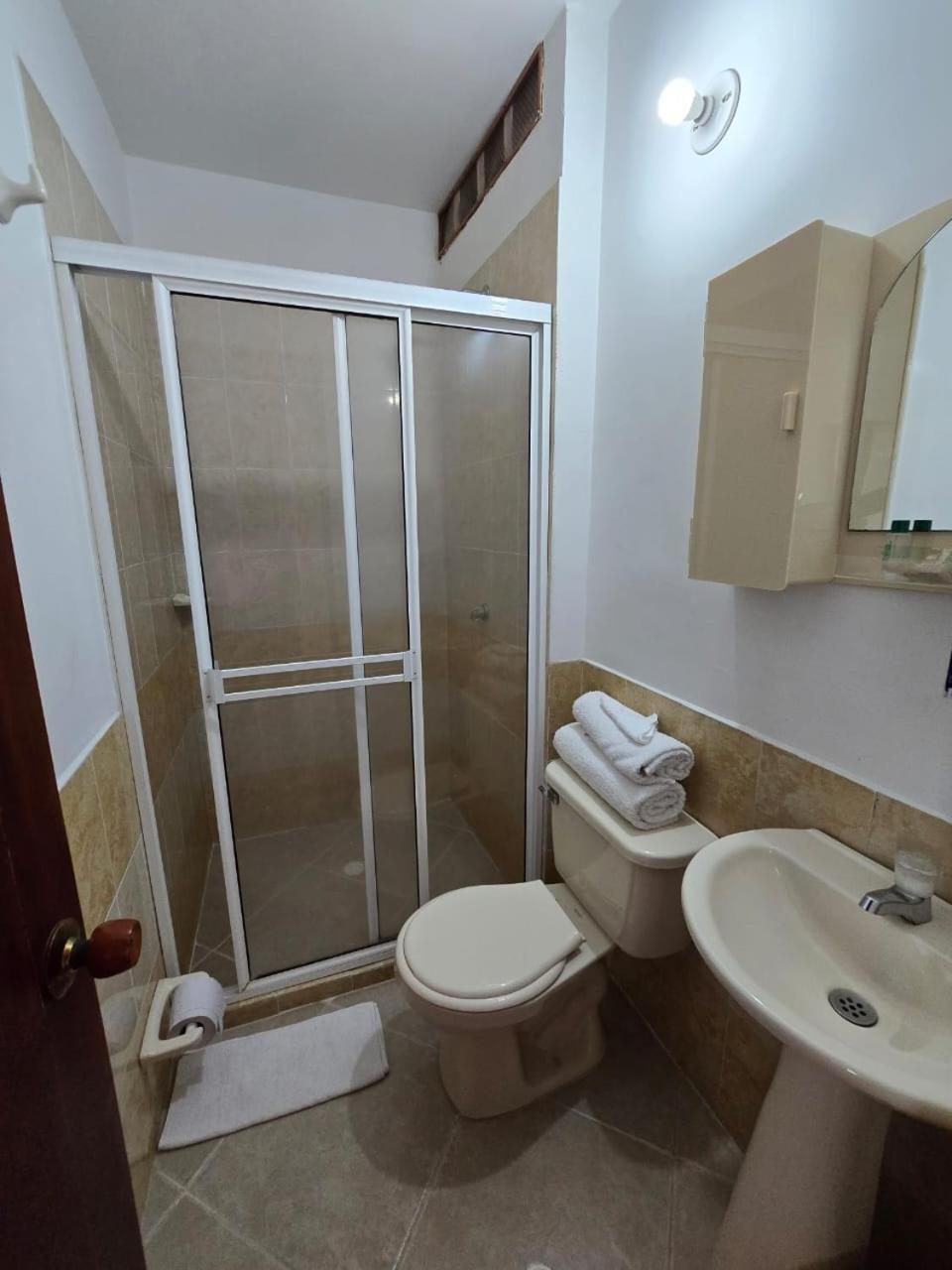 Ayenda Torre 2 Hotel Apartadó Kültér fotó